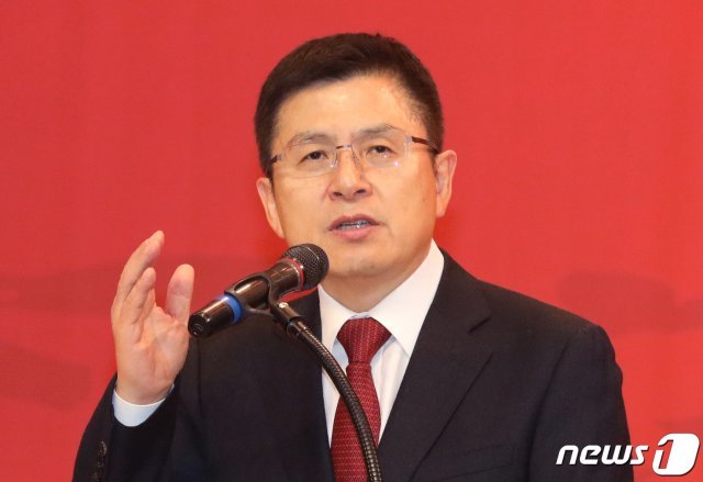 황교안 자유한국당 대표가 10일 경남 창원대학교 종합교육관에서 열린 ‘자유한국당 경남도당 신년인사회’에서 신년사를 하고 있다. 2020.1.10/뉴스1 © News1