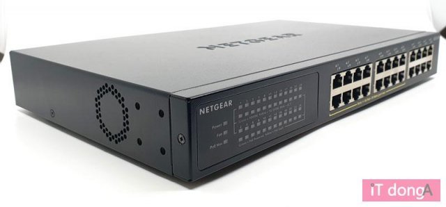 <넷기어 GS324P(출처=IT동아)>