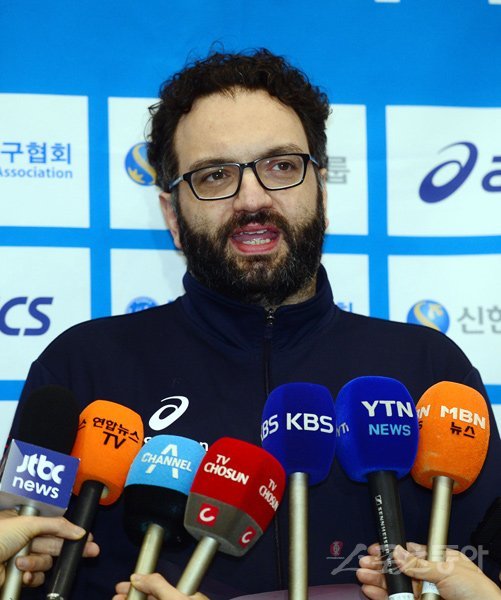 여자 배구대표팀 감독 스테파노 라바리니. 스포츠동아DB