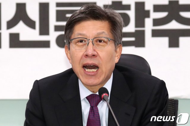 박형준 혁통위원장이 지난 16일 오전 서울 여의도 국회 의원회관에서 열린 혁신통합추진위원회 3차회의에서 모두발언을 하고 있다. © News1