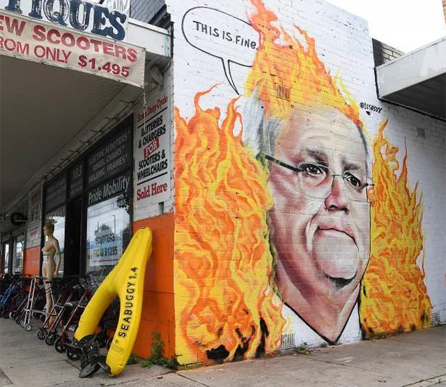 최악의 산불 피해에도 미국 하와이로 휴가를 떠난 스콧
모리슨 호주 총리를 비판하는 벽화. 트위터 캡처