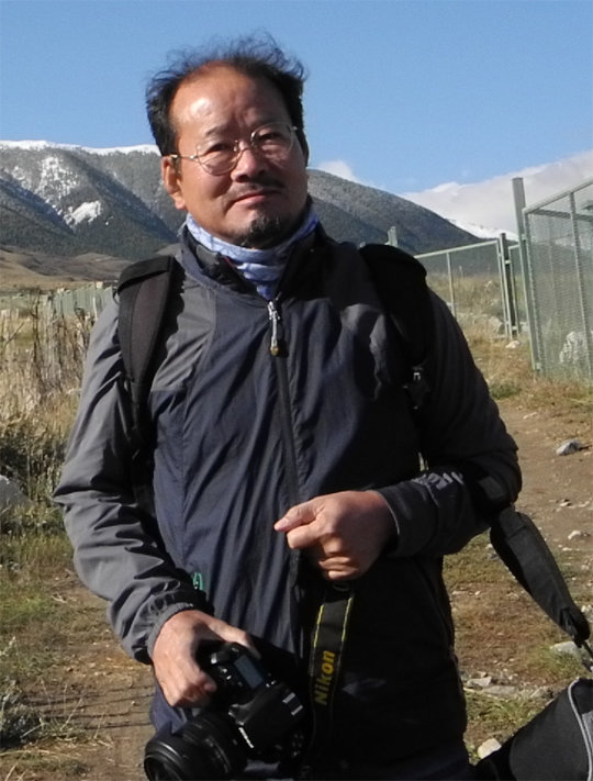 바위그림 조사차 중국 신장위구르자치구 바르콜(중국명 바리쿤)을 지난해 방문한 장석호 연구위원. 장석호 연구위원 제공