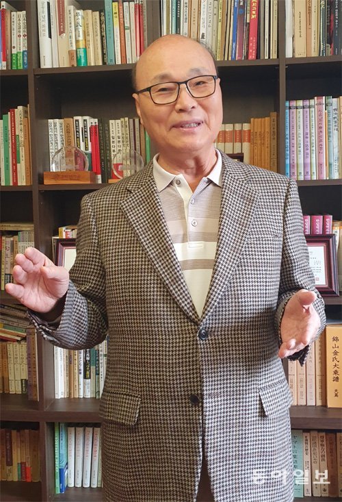 김현구 고려대 명예교수는 “한국이 보편적 가치를 바탕으로 동아시아 공동체를 이끌어야 한다”고 말했다. 조종엽 기자 jjj@donga.com