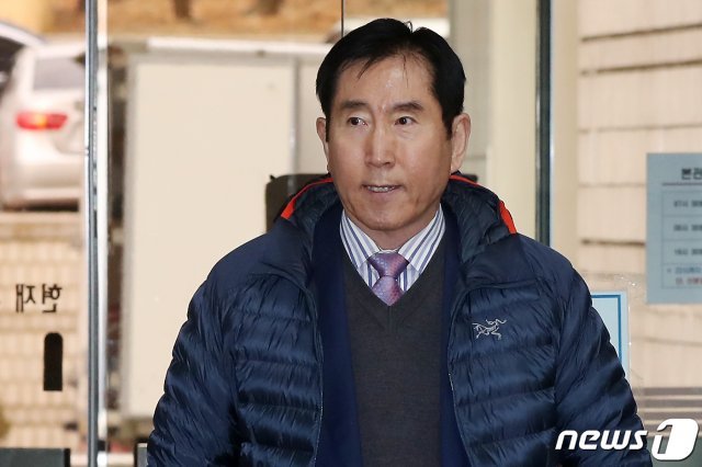 이명박 정부 시절 경찰 댓글공작을 지휘한 혐의를 받고 있는 조현오 전 경찰청장/뉴스1 © News1