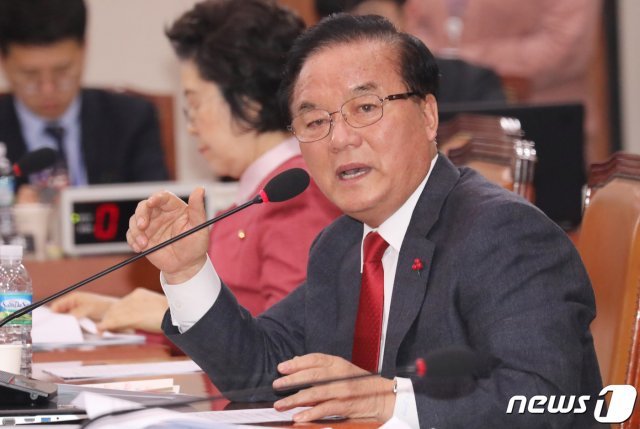 정갑윤 자유한국당 의원 2019.12.30/뉴스1 © News1