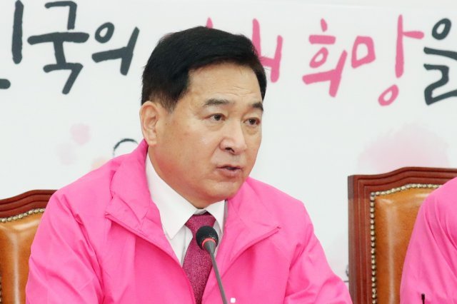 심재철 미래통합당 원내대표가 20일 서울 여의도 국회에서 열린 최고위원회의에서 발언을 하고 있다. 사진=뉴스1