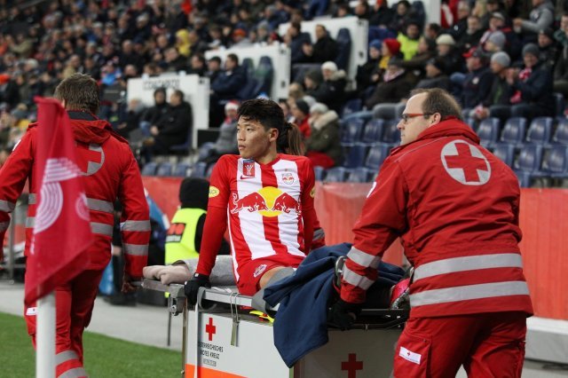 잘츠부르크의 황희찬이 허벅지 부상으로 4주 가량 경기에 나서지 못하게 됐다. (잘츠부르크 홈페이지)