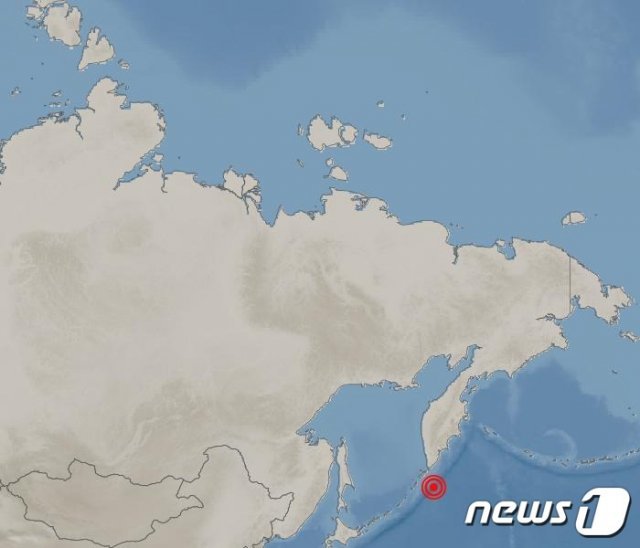 25일 러시아 세베로쿠릴스크 남남동쪽 218km 해역에서 규모 7.8의 지진이 발생했다.  (한국 기상청 홈페이지) © 뉴스1