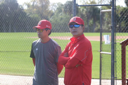 SK 이지풍 코치(오른쪽). 사진 제공｜SK 와이번스