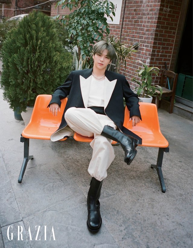 가수 강다니엘. 그라치아 제공