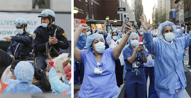 경찰관 박수 보내자 의료진 환호 15일 미국 뉴욕 맨해튼의 한 병원 앞에서 말을 탄 경찰관들이 병원 의료진을 향해 박수를 보내고 있다(왼쪽 사진). 이에 의료진이 두 팔을 들어 호응하고 있다. 이날 미국 내 신종 코로나바이러스 감염증 누적 확진자는 64만 명을 넘어섰다. 이 중 뉴욕에서만 21만 명이 나왔다. 뉴욕=AP 뉴시스
