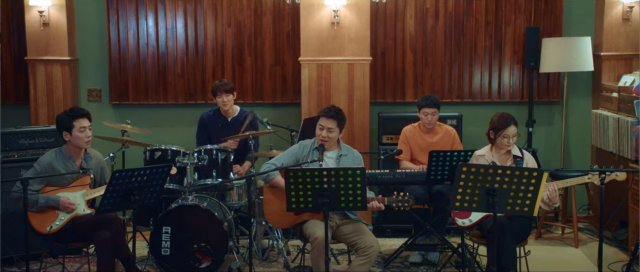 tvN 드라마 ‘슬기로운 의사생활’의 한 장면. 사진제공｜tvN