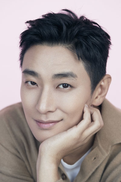 주지훈이 최근 종영한 SBS 드라마 ‘하이에나’와 3월 ‘넷플릭스 시리즈 킹덤2’, 앞서 영화 ‘신과 함께’ 시리즈 등을 통해 30대 배우들의 선두에 섰다. 사진제공｜넷플릭스