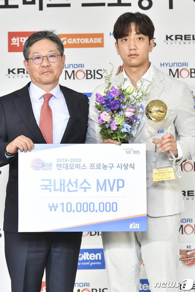 2019-20 프로농구 MVP 허훈. (KBL 제공)