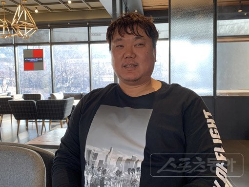 2019시즌을 끝으로 은퇴한 전 SK 투수 채병용이 해외연수 대신 구단이 마련해준 국내 연수 프로그램으로 지도자의 길을 닦는다. 스포츠동아DB