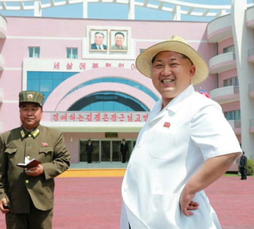 2015년 원산육아원(보육원) 완공식에 참석한 김정은 북한 국무위원장. 사진 출처 가디언 웹사이트