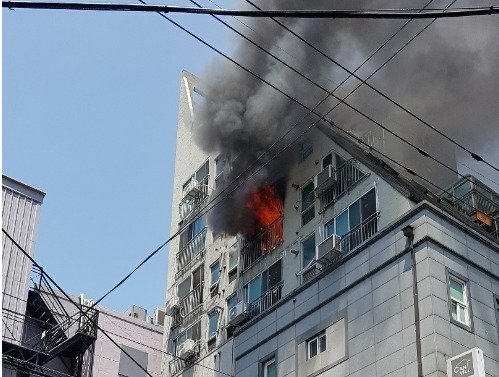 마포구 노고산동에서 발생한 화재(독자 제공)© 뉴스1