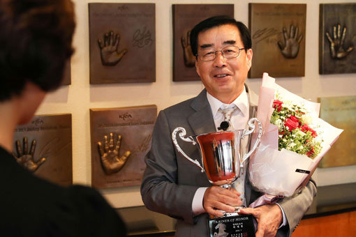 2018년 영예조교사 하재흥 조교사.