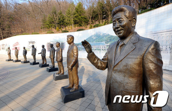 청남대 대통령 동상. © News1