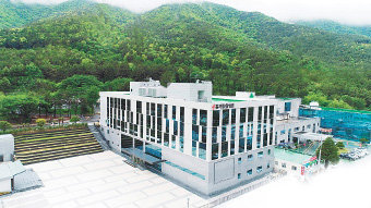 경남 거제에 위치한 거붕백병원 전경.