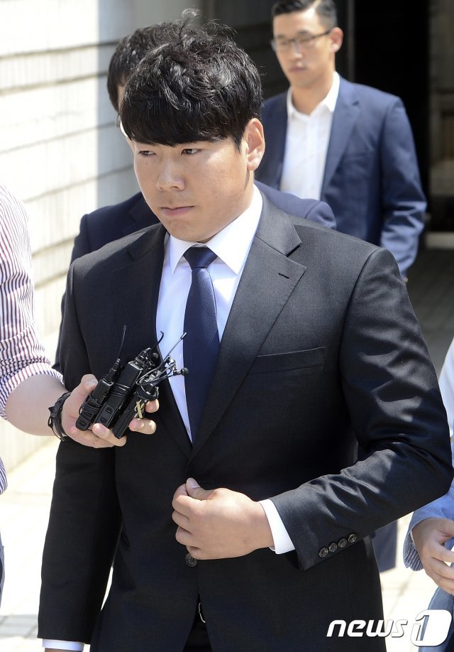 강정호가 KBO에 임의탈퇴 해제를 공식으로 신청했다.© News1
