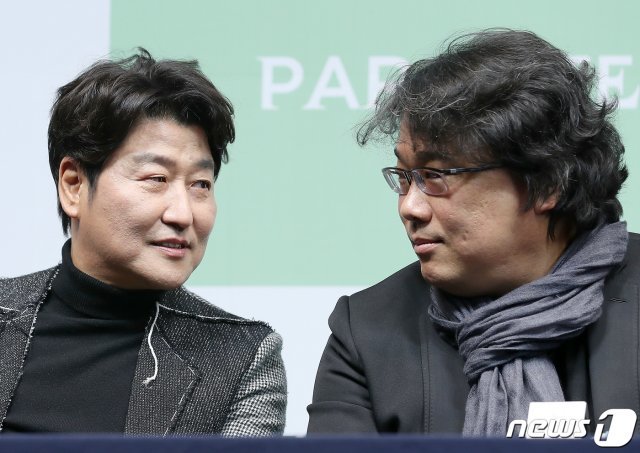 송강호(왼쪽)와 봉준호 / 뉴스1 DB © News1