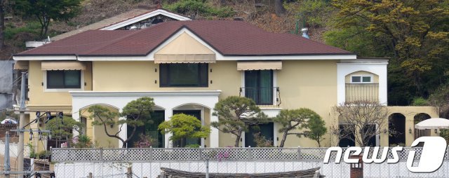 서울 내곡동 박근혜 전 대통령이 매수한 자택. /뉴스1 © News1