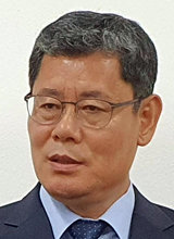 김연철 통일장관 사의 “남북관계 악화 책임”