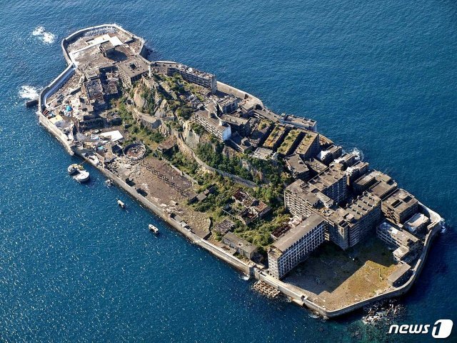 일본 하시마섬(군함도) 항공사진(출처 위키디피아)© 뉴스1