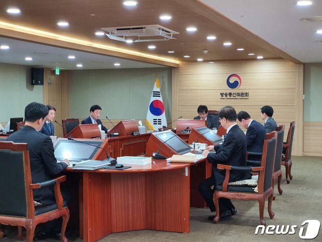 제3차 방송통신위원회 전체회의 2019.01.20 /뉴스1 © News1