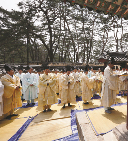 조선시대 첫 서원인 소수서원에서 4일 향사(鄕祠) 제향이 진행된다. 문화재청 제공