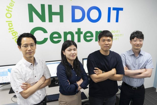 좌측부터 선행기술연구팀 김재선 차장, 한해인 계장, 조용태 계장, 오성 차장. 출처=IT동아