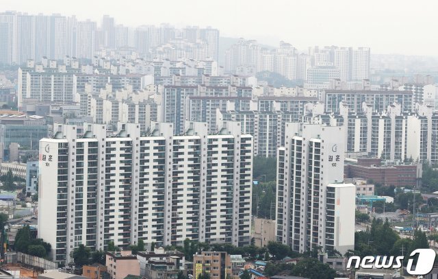 김포의 한 아파트.2020.6.29/뉴스1 © News1