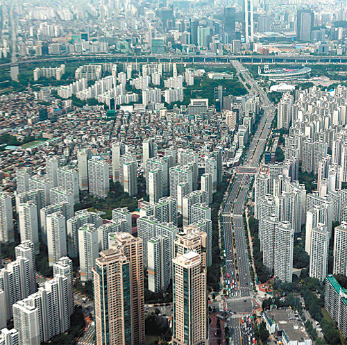 서울 10년이상 보유 다주택 12만채… “양도세 낮춰 퇴로 열어줘야”