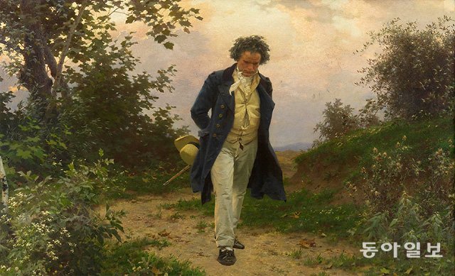 베토벤은 난청이라는 불운 속에서도 최고의 음악을 향한 의지를 불태워 음악으로 형상화했다. 오스트리아 화가 율리우스 슈미트의 ‘산책하는 베토벤’(1901년). 동아일보DB