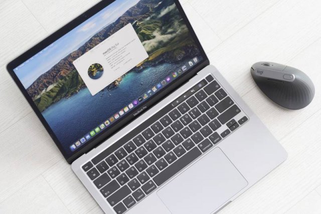 2020년 형 애플 맥북 13형, 인텔 아이스레이크를 탑재했다. 출처=IT동아