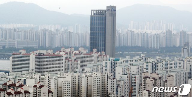 서울 광진구와 강남구 일대 아파트 전경. 2020.7.19/뉴스1 © News1