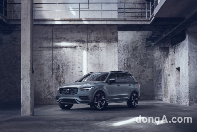 볼보 XC90 R 디자인 에디션