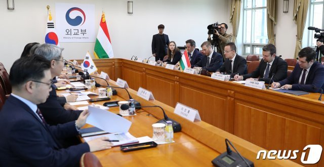 12일 오전 서울 종로구 외교부청사에서 한-헝가리 외교장관회담이 열리고 있다. 2019.12.12 © News1