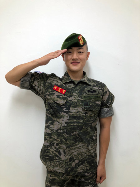 27일 해병대 만기 전역한 배우 장성범. 군 복무를 마치고 건강한 모습으로 돌아온 그는 다양하 연기활동을 준비하고 있다. 사진제공｜스타빌리지엔터테인먼트