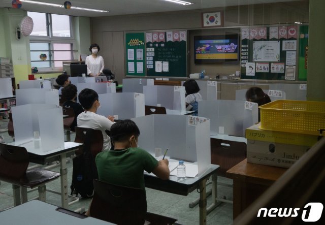서울 한 초등학교. 교실/뉴스1 © News1