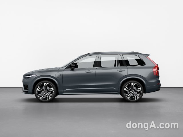 볼보 XC90 T8 R-디자인 패키지 에디션