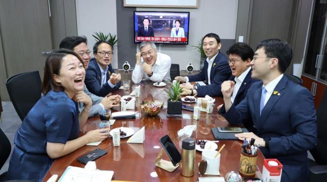 열린민주당 최강욱 대표  페이스북 갈무리. © 뉴스1