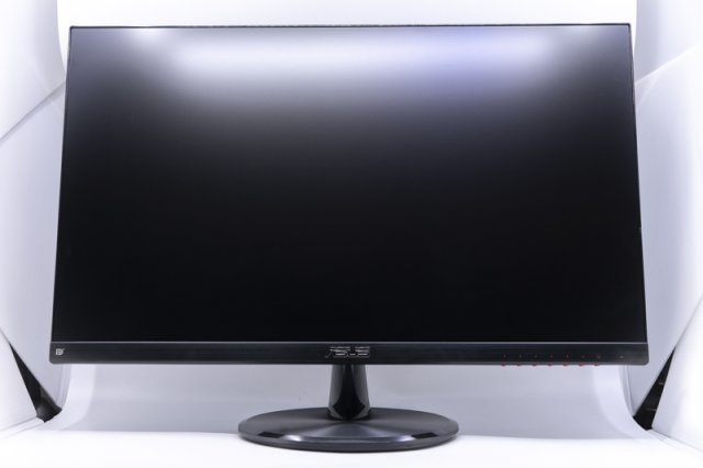 에이수스 VP249QGR은 에이수스 게이밍 모니터 중 가장 보급형인 제품이다. 출처=IT동아