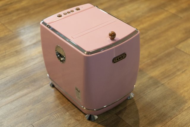 더케어 에코체 ECC-888, 베이지와 그린, 핑크색이 있다. 출처=IT동아