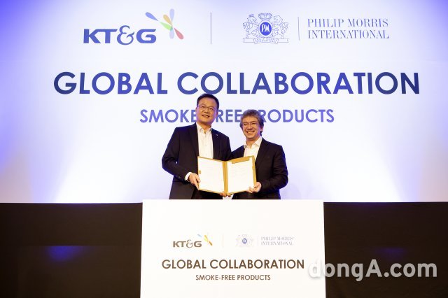 백복인 KT&G 사장과 안드레 칼란조풀로스(André Calantzopoulos) PMI 최고경영자.