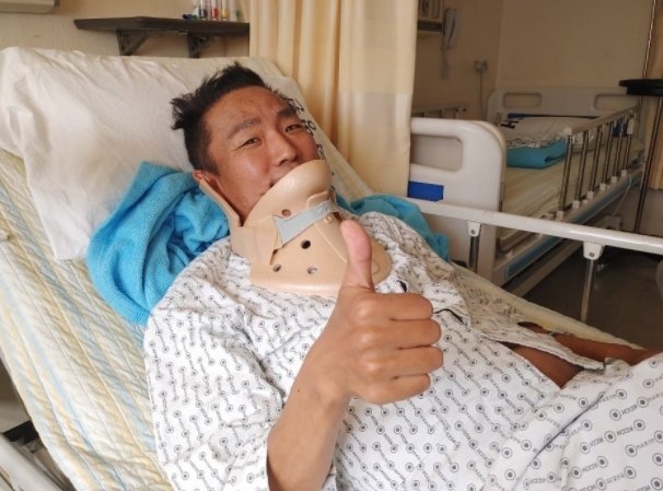 인조뼈 이식수술 후 밝은 근황을 공개한 개그맨 김철민, 페이스북 갈무리 © 뉴스1