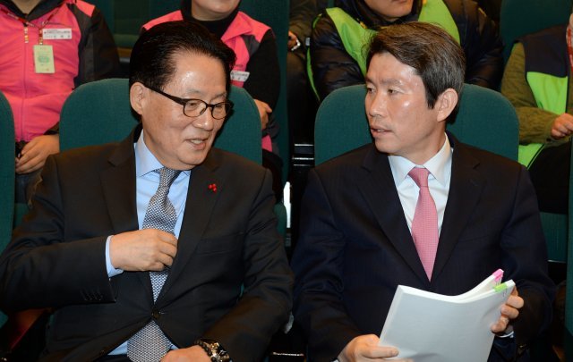 박지원 국가정보원장(왼쪽)과 이인영 통일부 장관. 사진=뉴스1