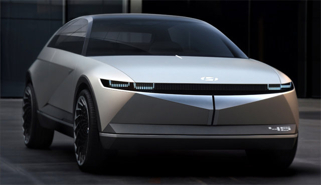 현대자동차가 내년에 출시할 예정인 전기차 ‘아이오닉5’의 모티브가 된 콘셉트카 ‘45’. 현대자동차 제공