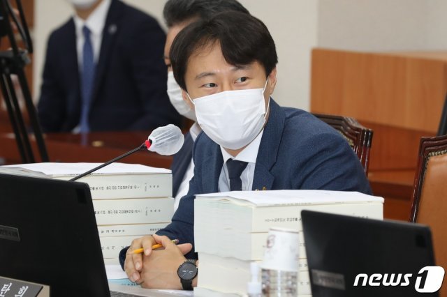 이탄희 더불어민주당 의원. 2020.8.25/뉴스1 © News1
